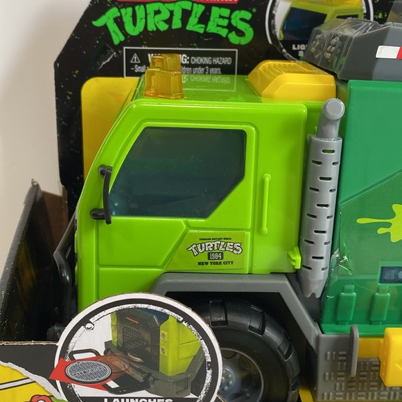 TEENAGE MUTANT NINJA TURTLES - Picture 2 of 16